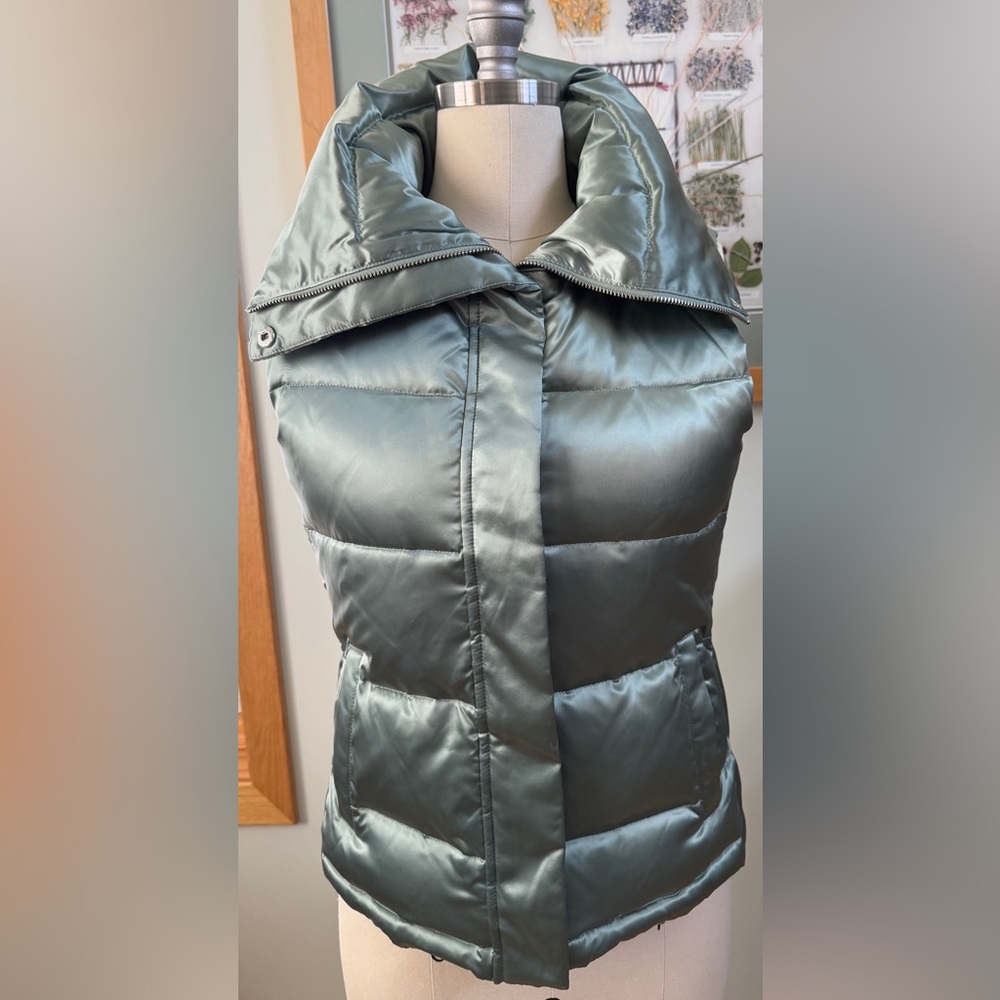 Talbots Satin Goose Down Puffer Vest in soft sage green in EUC